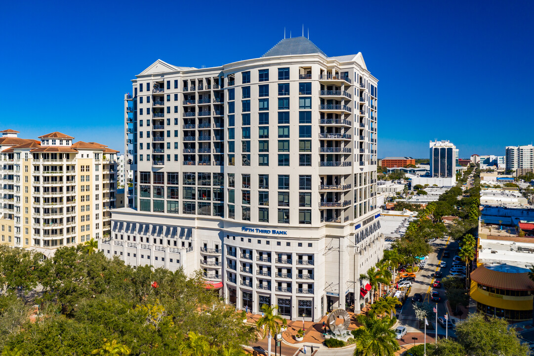 Plaza at Five Points in Sarasota, FL - Building Photo