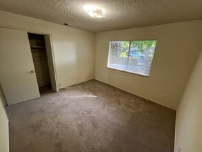 1209 Drake Cir in San Luis Obispo, CA - Building Photo - Building Photo