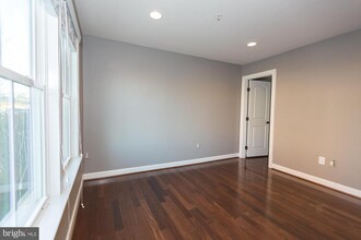 428 Grand St in Gaithersburg, MD - Building Photo - Building Photo