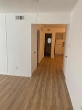 5721 Harvest Hill Rd in Dallas, TX - Building Photo - Building Photo