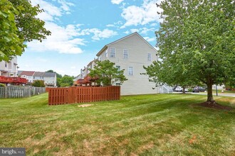 239 Frazer Dr in Purcellville, VA - Building Photo - Building Photo