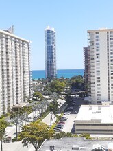 250 174th St in Sunny Isles Beach, FL - Building Photo - Building Photo
