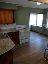1205 S Elm St in Pittsburg, KS - Building Photo - Building Photo