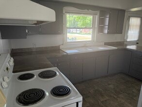 126 8th St in Hennepin, IL - Building Photo - Building Photo