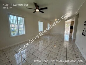 5201 Brayton Ave in Long Beach, CA - Building Photo - Building Photo