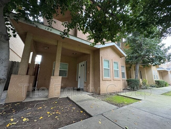 184 S Filbert Rd in Exeter, CA - Building Photo - Building Photo