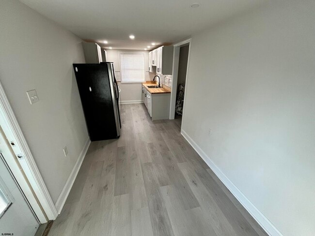 9 N Wissahickon Ave in Ventnor City, NJ - Building Photo - Building Photo