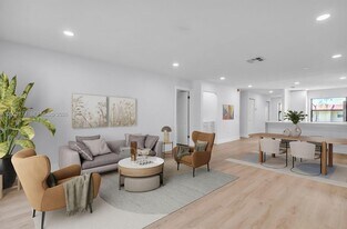 8535 Casa Del Lago in Boca Raton, FL - Building Photo