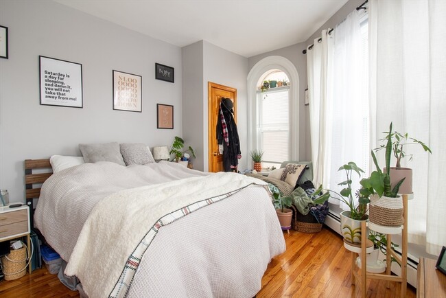 117 Elm St, Unit #2