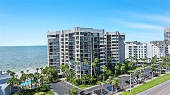 1600 Gulf Blvd in Clearwater, FL - Building Photo
