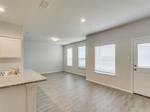 8524 Big Apple Dr in Fort Worth, TX - Building Photo - Building Photo
