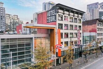 1046 Granville St in Vancouver, BC - Building Photo - Building Photo