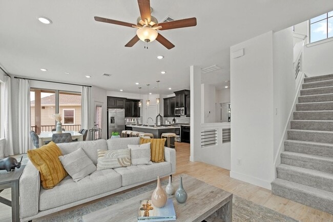 7630 Redbud Orch Rd in Katy, TX - Foto de edificio - Building Photo