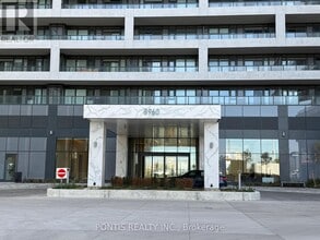 8960 Jane St in Vaughan, ON - Building Photo - Building Photo