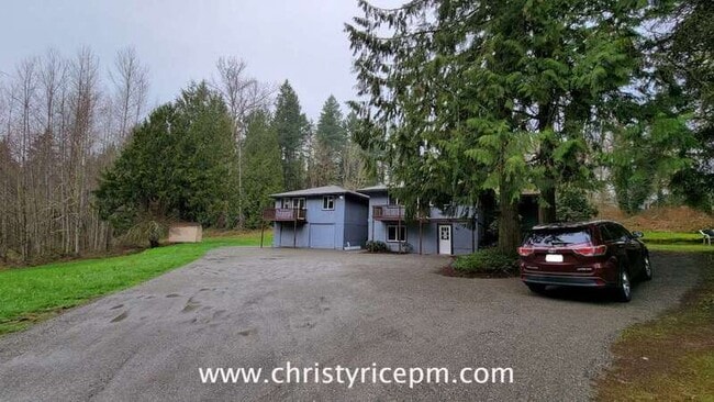 26816 NE Ames Lake Rd in Redmond, WA - Building Photo - Building Photo