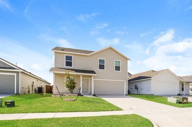 2805 Silent Wy in Crandall, TX - Building Photo - Building Photo