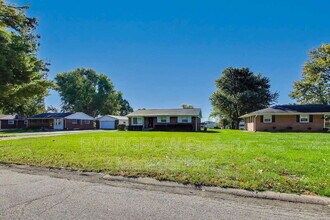 705 Orchard Ln in Greenwood, IN - Building Photo - Building Photo