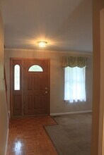 324 Forest Dr in Crystal Lake, IL - Building Photo - Building Photo