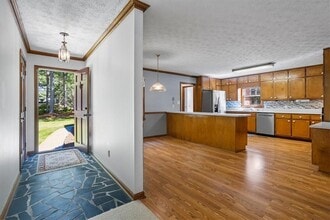 3929 Lenora Church Rd in Snellville, GA - Building Photo - Building Photo