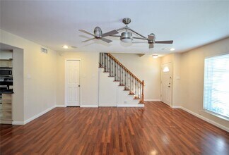 8102 Amelia Rd in Houston, TX - Building Photo - Building Photo
