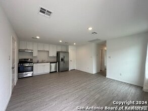 7260 Pasture Run in San Antonio, TX - Building Photo - Building Photo