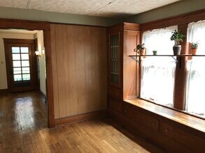 1136 Cook Ave, Unit UP in Lakewood, OH - Building Photo - Building Photo