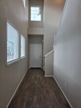 1371 Baker Hts Lp in Bremerton, WA - Building Photo - Building Photo