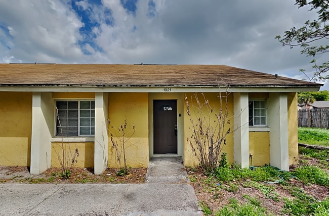 property at 1921 Truman Rd