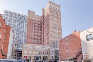 124 Court St, Unit 405 in New Haven, CT - Building Photo