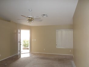 856 Binbrook Dr in Henderson, NV - Building Photo - Building Photo