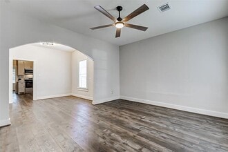 404 Sinclair St in Galena Park, TX - Building Photo - Building Photo