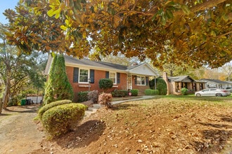 1532 Starbrook Dr in Charlotte, NC - Building Photo - Building Photo