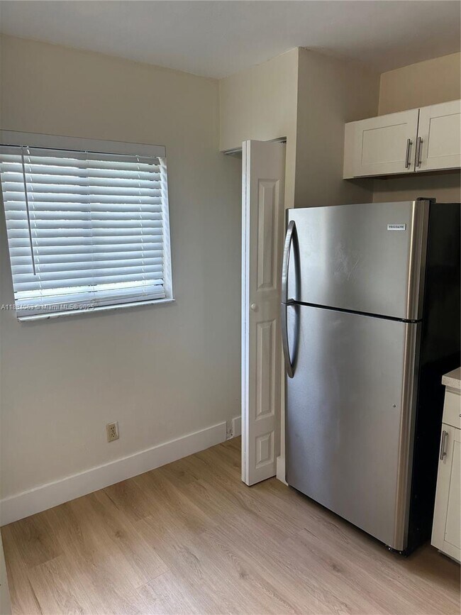 130 NW 60th Ave in Margate, FL - Building Photo - Building Photo