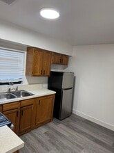 1515 Camphor Dr, Unit 1 in Lakeland, FL - Foto de edificio - Building Photo