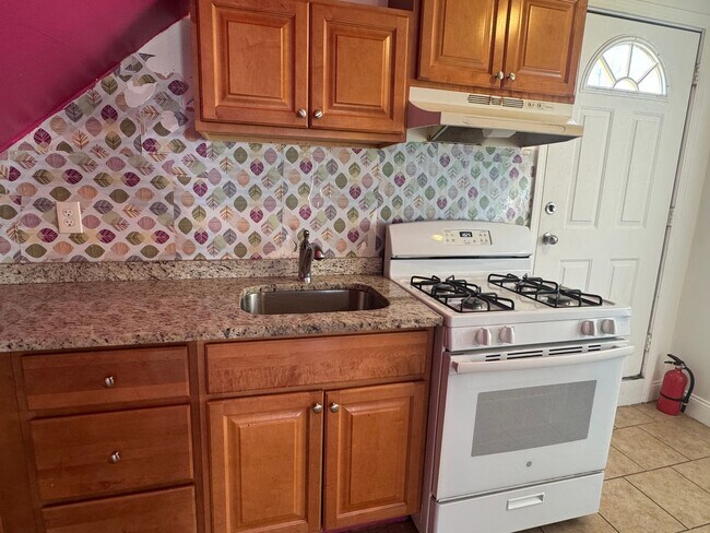 61 Crescent Ave in Chelsea, MA - Building Photo - Building Photo