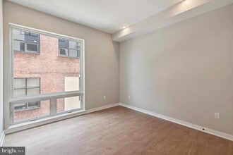 308 W Chelten Ave in Philadelphia, PA - Building Photo - Building Photo