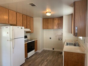 431 Rocky Hill Rd in Vacaville, CA - Building Photo - Building Photo