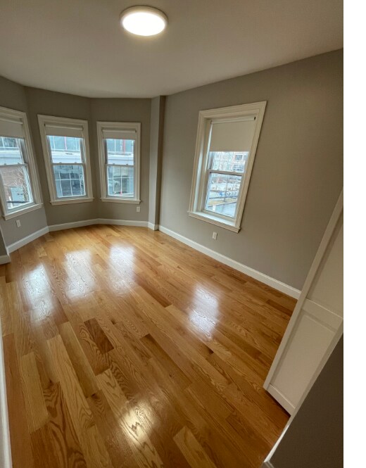 118 Berkshire St in Cambridge, MA - Foto de edificio - Building Photo