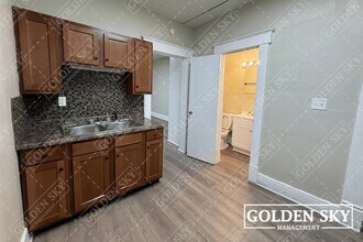 1224 E Main St in Muncie, IN - Foto de edificio - Building Photo