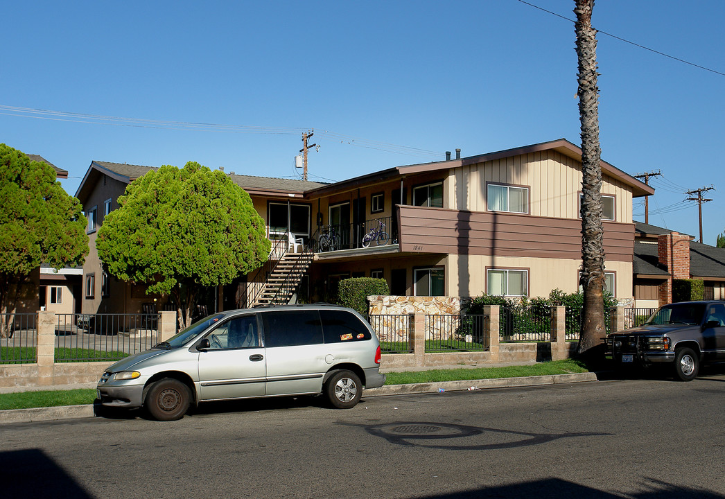 1841 S Jacalene Ln in Anaheim, CA - Building Photo