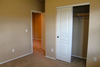 2244 Kingswood Dr in Medford, OR - Building Photo - Building Photo