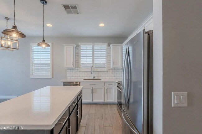 598 Hazelnut Ln in Queen Creek, AZ - Foto de edificio - Building Photo