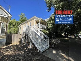 960 Salem St in Chico, CA - Building Photo
