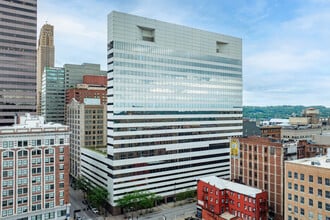 7 West 7th Apartments in Cincinnati, OH - Foto de edificio - Building Photo