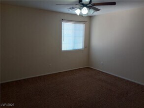 9769 W Overlook Ridge Ave in Las Vegas, NV - Building Photo - Building Photo