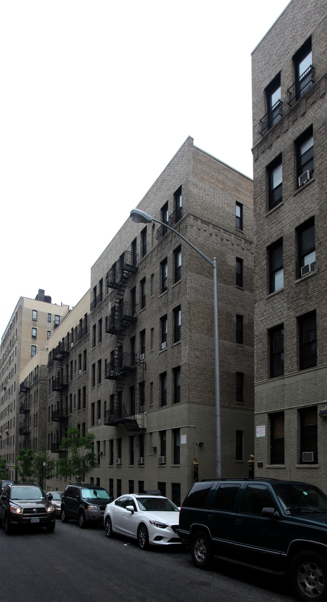 609-617 W 164th St in New York, NY - Building Photo - Building Photo