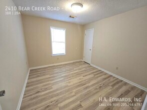 2410 Bear Creek Rd-Unit -E in Duncanville, AL - Foto de edificio - Building Photo