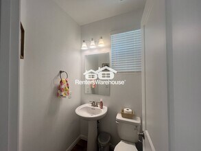 854 Benning St in Henderson, NV - Building Photo - Building Photo