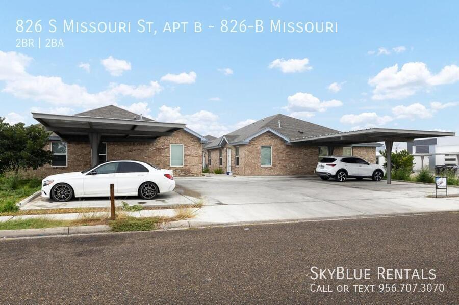 826 S Missouri St in Alton, TX - Foto de edificio