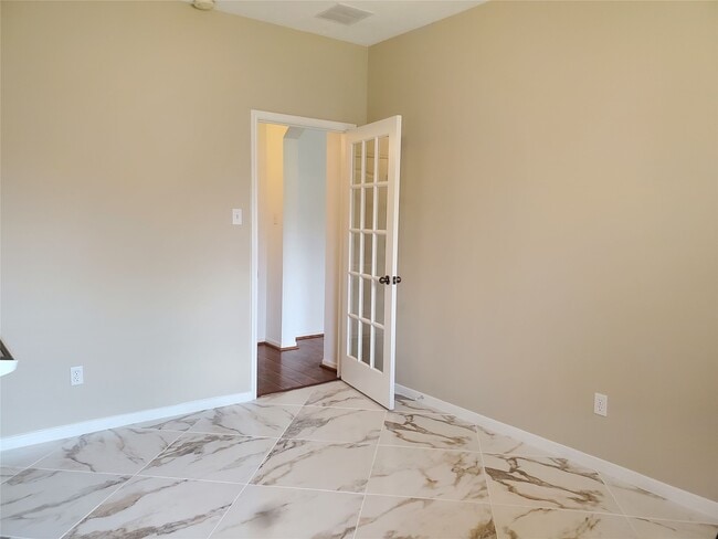 property at 18819 Knobby Oaks Pl